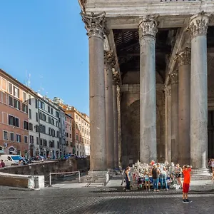 Pensión Hub Pantheon, Roma